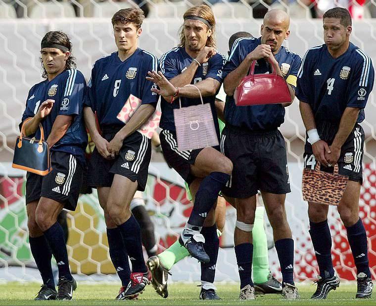 http://maverickmediauk.files.wordpress.com/2009/05/football-world-cup-2002-england-argentina-highlights-anon1.jpg